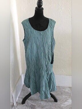 Cut Loose Lagen Look Dress With Pocket Front